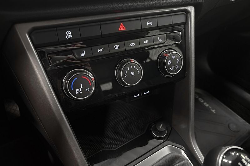Volkswagen T-Roc 1.0 TSI OPF Dragkrok, Vinterhjul, B-kamera – bild 18