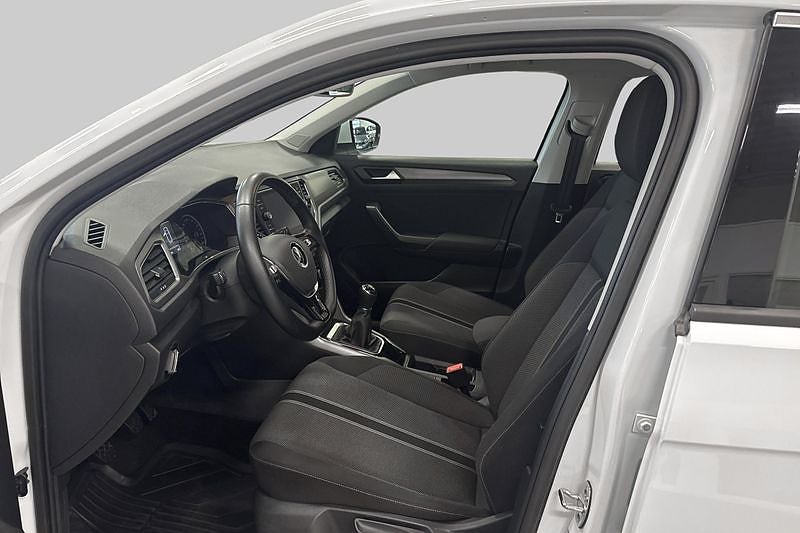 Volkswagen T-Roc 1.0 TSI OPF Dragkrok, Vinterhjul, B-kamera – bild 8