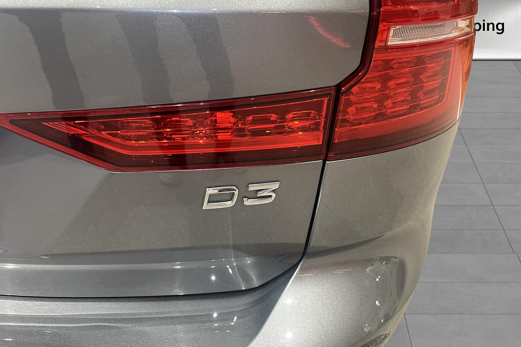 Volvo V60 D3 Momentum I Nybesiktad I Backkamera I Rattvärme – bild 14