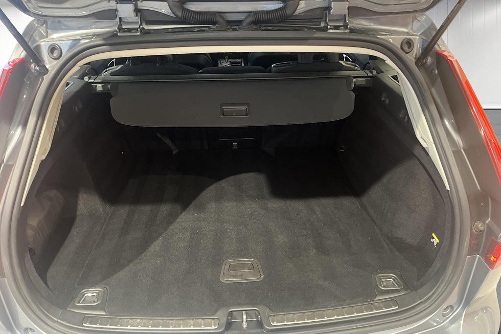 Volvo V60 D3 Momentum I Nybesiktad I Backkamera I Rattvärme – bild 6