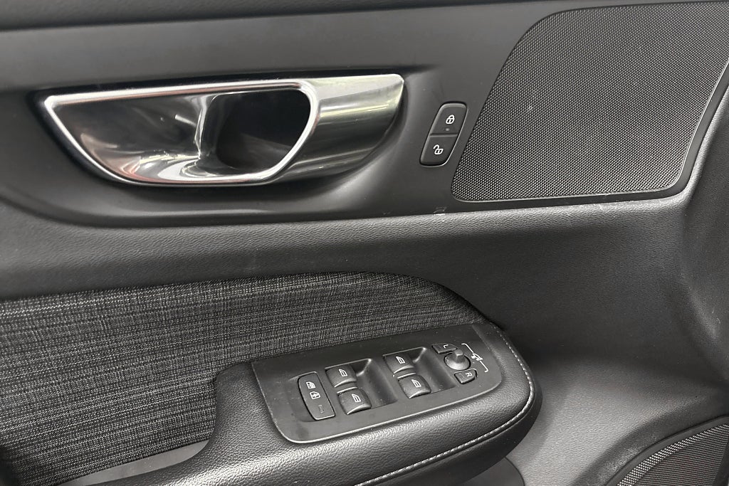 Volvo V60 Recharge T6 AWD Geartronic Core Edition Euro 6 – bild 20