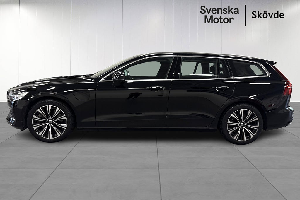 Volvo V60 Recharge T6 AWD Geartronic Core Edition Euro 6 – bild 3